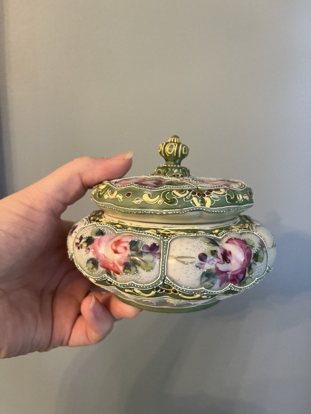 Vintage Hand-Painted Capodimonte Porcelain Famille Rose Trinket Dish With Lid Fl